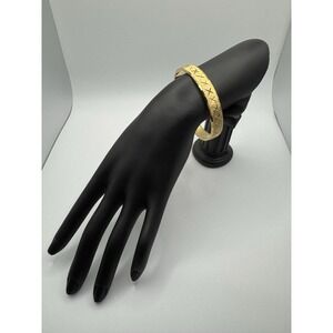 Vintage Monet Gold tone Bangle Bracelet 7 3/4in